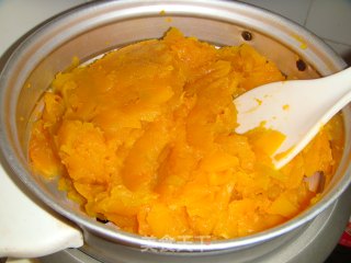 芝麻南瓜豆沙饼的做法步骤：2