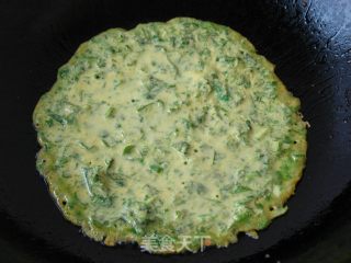 芹菜叶子玉米饼的做法步骤：4