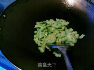 【粤菜】苦瓜炒肉片的做法步骤：4