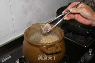【粤菜】凉瓜黄豆猪骨汤的做法步骤：3