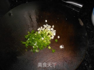 [粤菜] 蟹肉炒饭的做法步骤：3