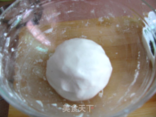 芝麻糯米饼的做法步骤：2