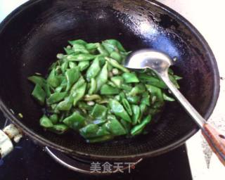 仔姜煸扁豆的做法步骤：6