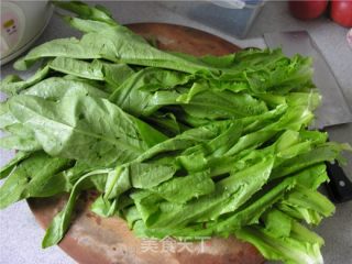 【粤菜】豆豉鲮鱼油麦菜的做法步骤：1