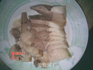 家常菜：回锅肉的做法步骤：2