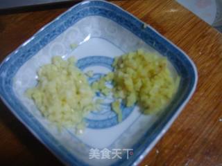 【粤菜】腊味炒芥兰的做法步骤：3