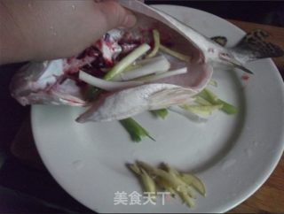 【粤菜】清蒸桂花鱼的做法步骤：2