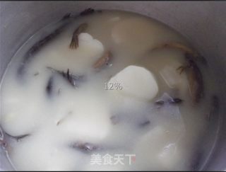 【粤菜】泥鳅淮山汤 健脾补虚敛汗的做法步骤：8