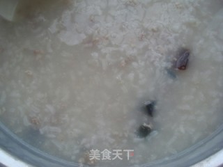 【粤菜】皮蛋瘦肉粥的做法步骤：6