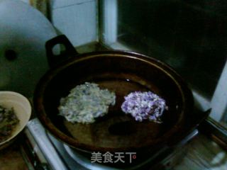 油煎紫藤花饼的做法步骤：7