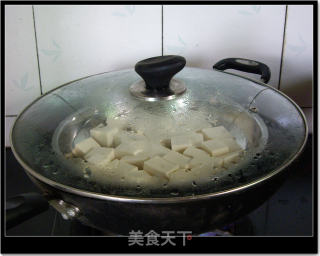 银鱼蒸鸡蛋；的做法步骤：2