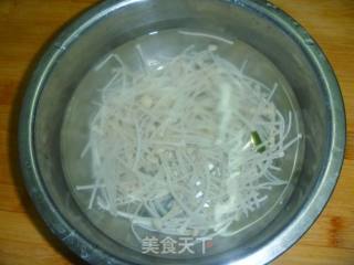 【粤菜】海带金针拌凉粉的做法步骤：3