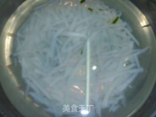 【粤菜】海带金针拌凉粉的做法步骤：4