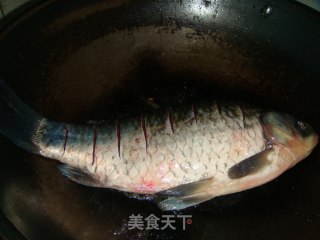 鲫鱼蟹味菇的做法步骤：3