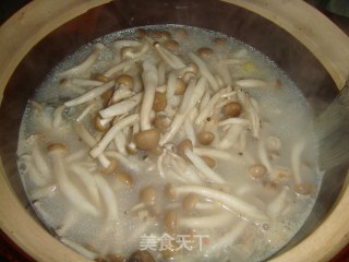 鲫鱼蟹味菇的做法步骤：6