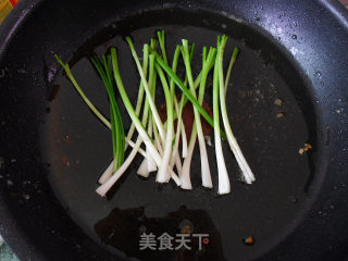 【粤菜】葱烤青占鱼 （老婆必做的一道菜）的做法步骤：7