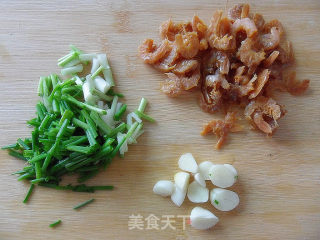 【粤菜】土豆炒海米 （减肥菜谱3）的做法步骤：1