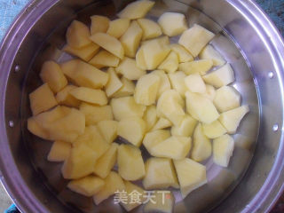【粤菜】土豆炒海米 （减肥菜谱3）的做法步骤：2