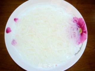 【粤菜】--蒜蓉粉丝蒸大虾的做法步骤：5