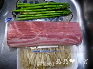 【粤菜】培根时蔬卷的做法步骤：1