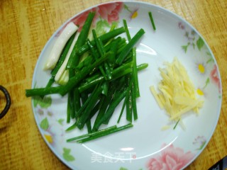 【粤菜】--鱼头焖豆腐的做法步骤：4
