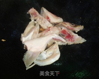 【粤菜】--鱼头焖豆腐的做法步骤：7