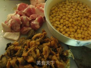 梅菜焖豆子的做法步骤：3