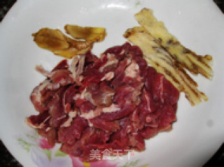 当归炖羊肉的做法步骤：2