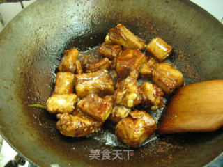【粤菜】出镜最高的入菜水果【凤梨排骨船】的做法步骤：6