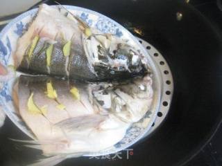 清蒸白鱼头的做法步骤：5