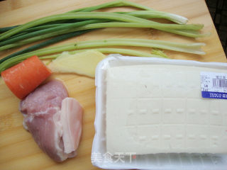 肉末蒸豆腐的做法步骤：1