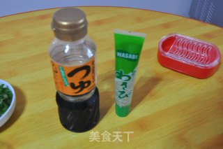 今晚吃日本料理了—芥末菠菜的做法步骤：1