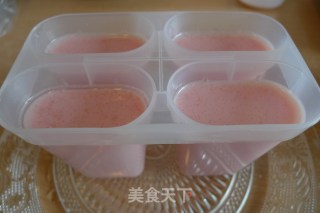 红粉佳人--西瓜棒冰的做法步骤：4