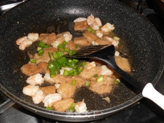 竹荪虾仁烩玉子豆腐的做法步骤：11