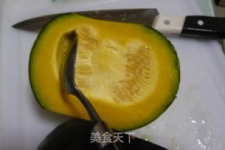 蒜头烧南瓜的做法步骤：1
