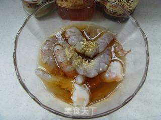 【粤菜】：虾仁肠粉的做法步骤：4
