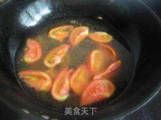 鲜虾番茄蛋汤的做法步骤：3