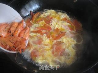 鲜虾番茄蛋汤的做法步骤：5