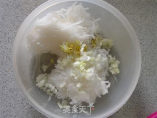 【粤菜】萝卜丝酥饼的做法步骤：1