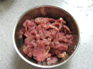 【粤菜】干炒牛河的做法步骤：1
