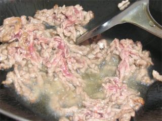 【粤菜】干炒牛河的做法步骤：4