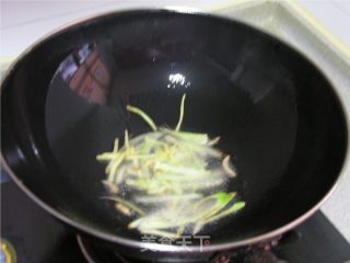 【粤菜】干炒牛河的做法步骤：6