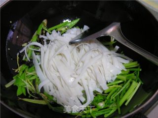 【粤菜】干炒牛河的做法步骤：8