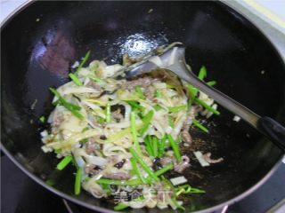 【粤菜】干炒牛河的做法步骤：11