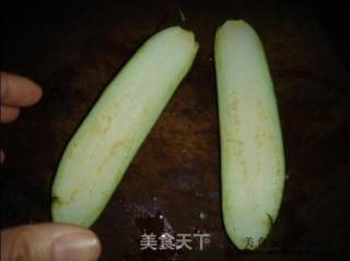 鱼香茄子的做法步骤：1