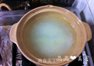 【粤菜】生滚海鲜粥的做法步骤：2