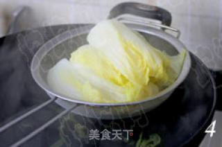 接茬消耗端午皮蛋 皮蛋虾油娃娃菜的做法步骤：4
