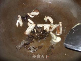 家常小炒--韭菜花炒鸡蛋的做法步骤：6