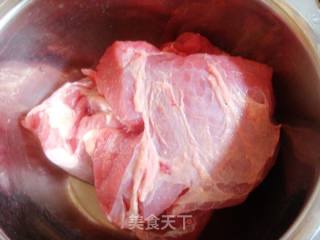 【粤菜】--萝卜牛腩煲的做法步骤：1