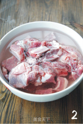 【粉蒸排骨】老少皆宜的健康吃肉法的做法步骤：2